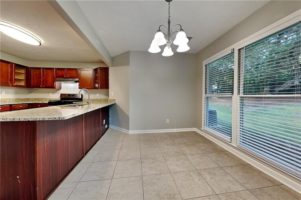 3 bedroom, 4 bathroom, 2,414 sq ft single family residence for rent at 677 Longbow Court, Stone Mountain, GA 30087 for $2,100 a month — photo 5