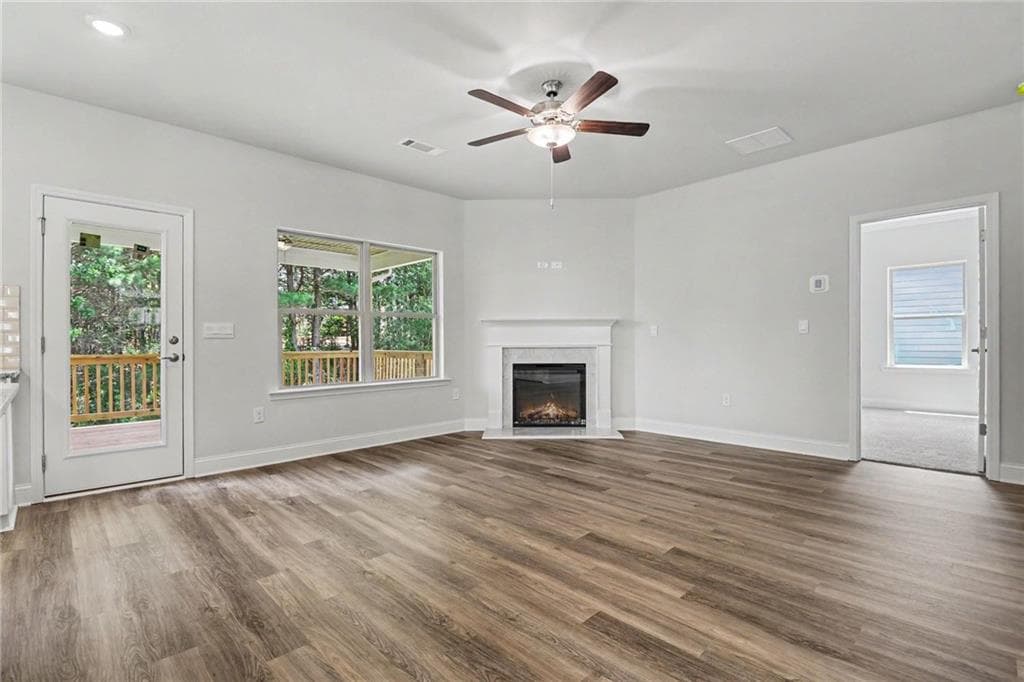 6 bedroom, 5 bathroom, 2,628 sq ft single family residence for sale at 426 Magnolia Grove Place, Cornelia, GA 30531 — photo 5
