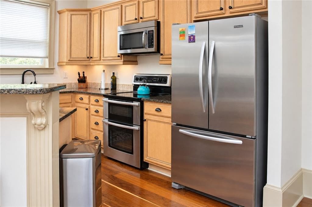 4 bedroom, 4 bathroom, 2,142 sq ft townhouse for sale at 3530 Atlanta Avenue, Hapeville, GA 30354 — photo 8