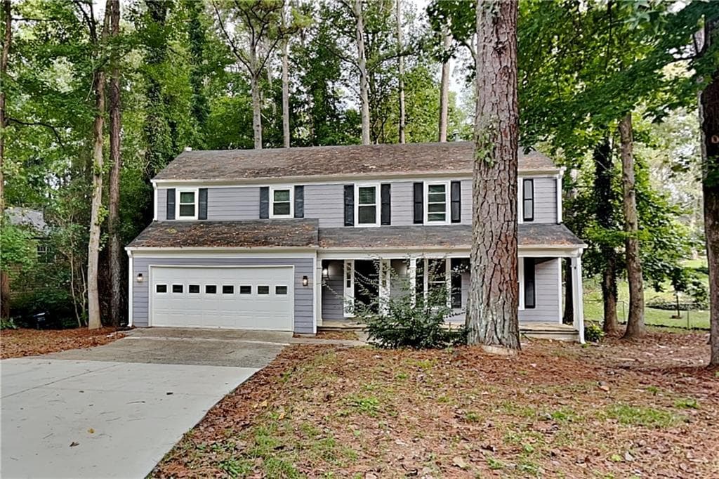 4 bedroom, 3 bathroom, 2,164 sq ft single family residence for rent at 350 Ivy Mill Court, Roswell, GA 30076 for $2,975 a month — photo 1 of 23