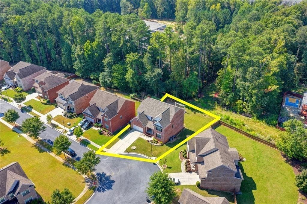 6 bedroom, 5 bathroom, 4,786 sq ft single family residence for sale at 2249 Larkspur Run Drive, Duluth, GA 30097 — photo 3