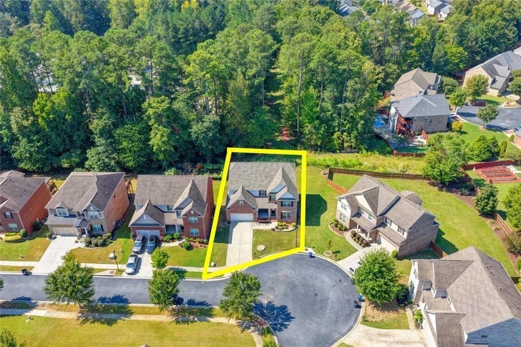 6 bedroom, 5 bathroom, 4,786 sq ft single family residence for sale at 2249 Larkspur Run Drive, Duluth, GA 30097 — photo 6