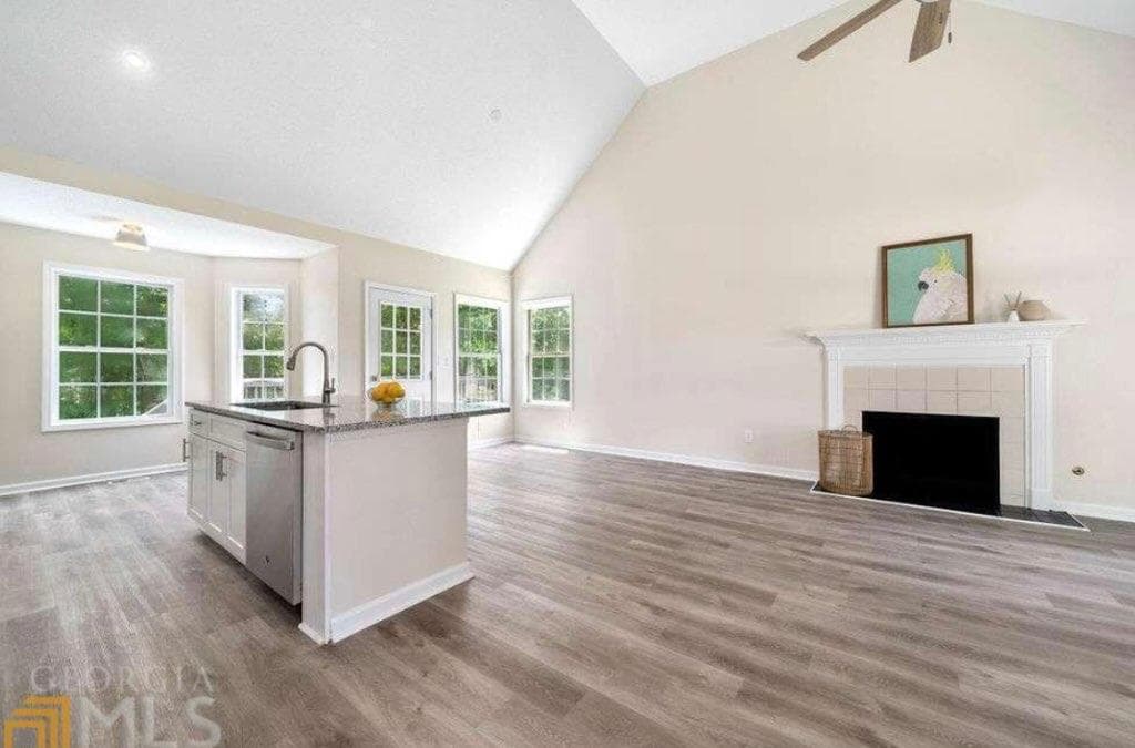 3 bedroom, 2 bathroom, 1,393 sq ft single family residence for sale at 7305 Battle Point, Douglasville, GA 30134 — photo 3