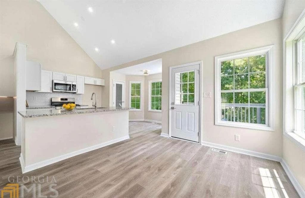 3 bedroom, 2 bathroom, 1,393 sq ft single family residence for sale at 7305 Battle Point, Douglasville, GA 30134 — photo 7