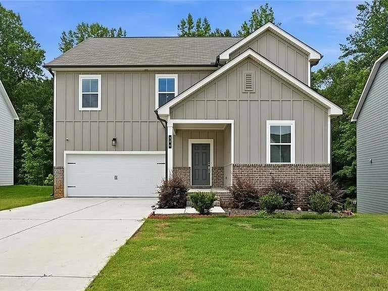 5 bedroom, 3 bathroom, 2,884 sq ft single family residence for rent at 384 Summerwood Lane, Dawsonville, GA 30534 for $2,800 a month