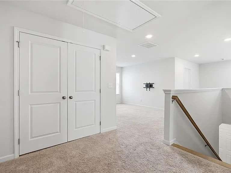 5 bedroom, 3 bathroom, 2,884 sq ft single family residence for rent at 384 Summerwood Lane, Dawsonville, GA 30534 for $2,800 a month — photo 10