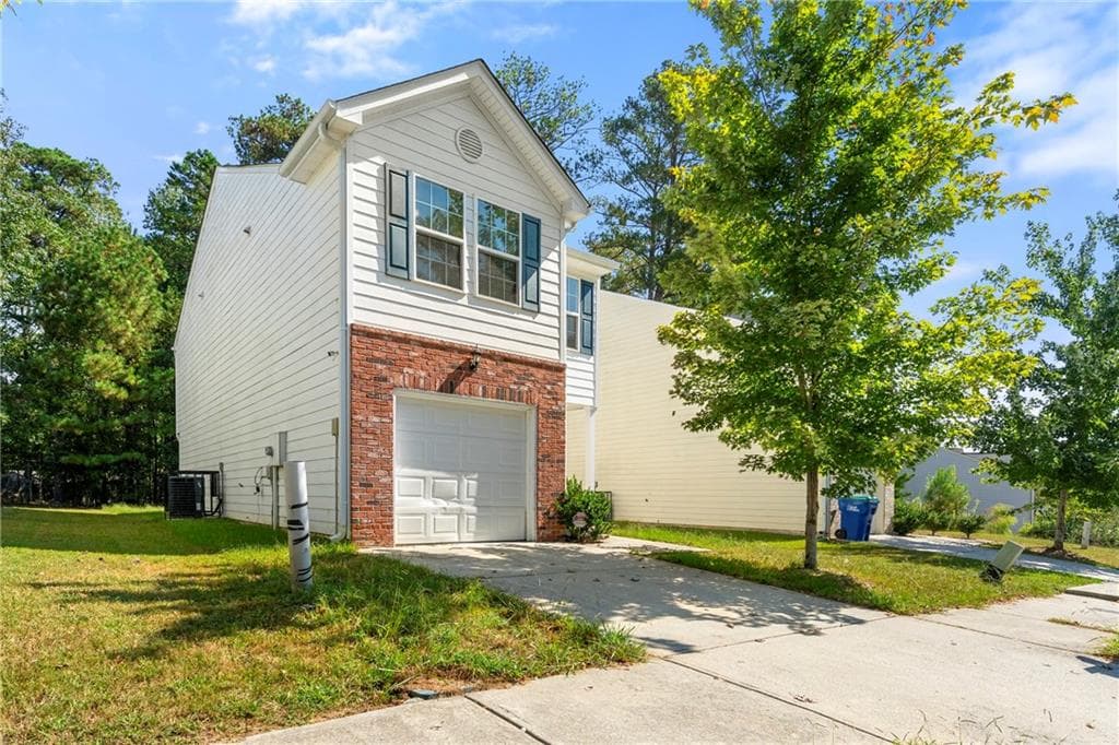 3 bedroom, 3 bathroom, 1,600 sq ft single family residence for rent at 2383 Hackamore Drive, Atlanta, GA 30349 for $1,745 a month — photo 2