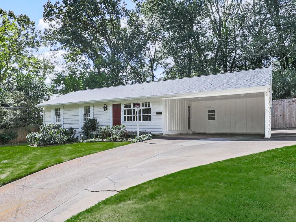 3 bedroom, 2 bathroom, 1,740 sq ft single family residence for sale at 533 Campbell Hill Street, Marietta, GA 30060