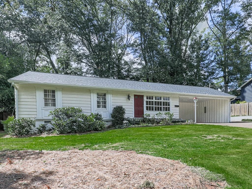 3 bedroom, 2 bathroom, 1,740 sq ft single family residence for sale at 533 Campbell Hill Street, Marietta, GA 30060 — photo 2