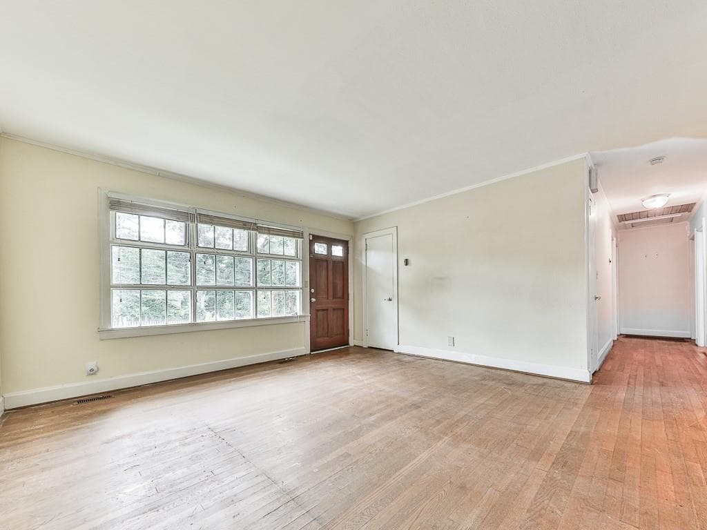 3 bedroom, 2 bathroom, 1,740 sq ft single family residence for sale at 533 Campbell Hill Street, Marietta, GA 30060 — photo 6