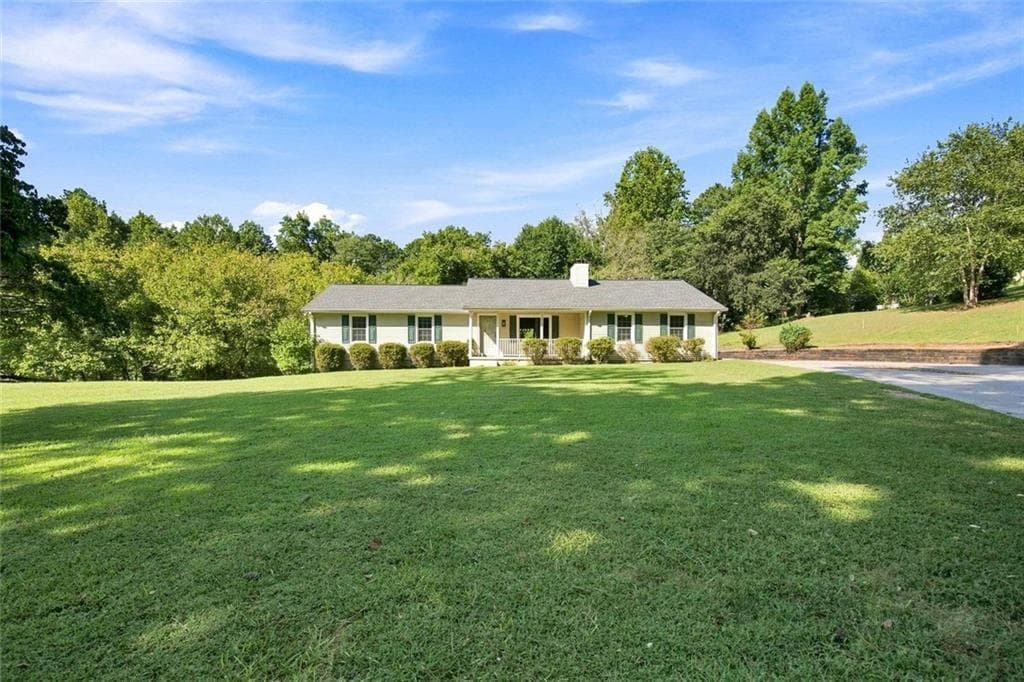 3 bedroom, 2 bathroom, 1,792 sq ft single family residence for sale at 13480 New Providence Road, Alpharetta, GA 30004 — photo 2