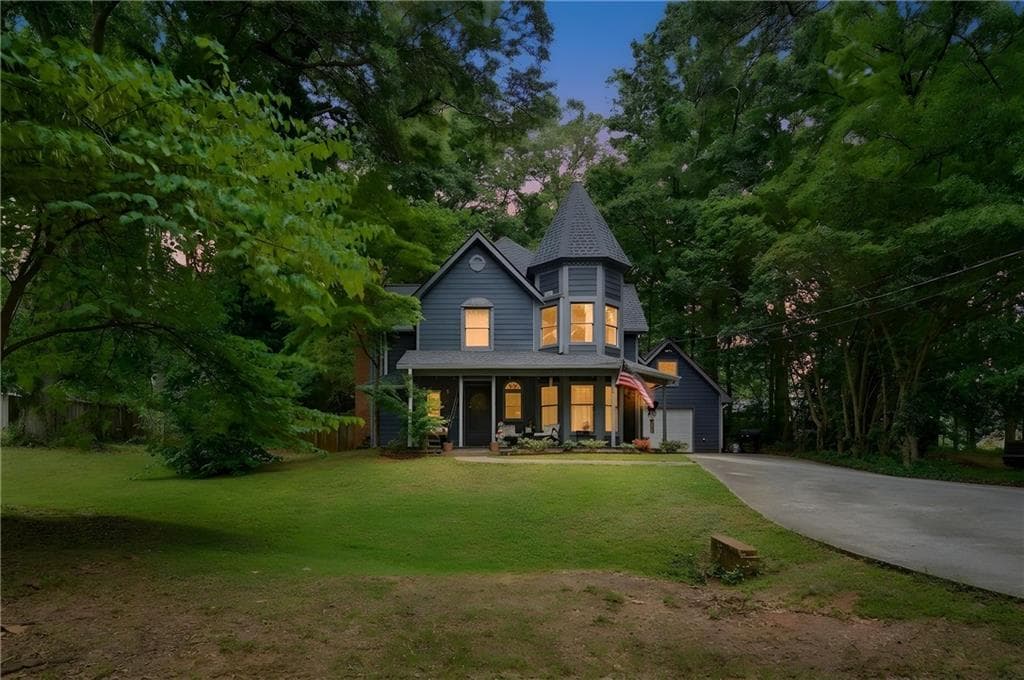3 bedroom, 3 bathroom, 1,798 sq ft single family residence for sale at 117 Oak Ridge, Monroe, GA 30655