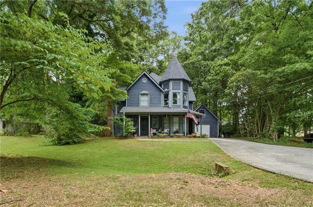 3 bedroom, 3 bathroom, 1,798 sq ft single family residence for sale at 117 Oak Ridge, Monroe, GA 30655 — photo 2