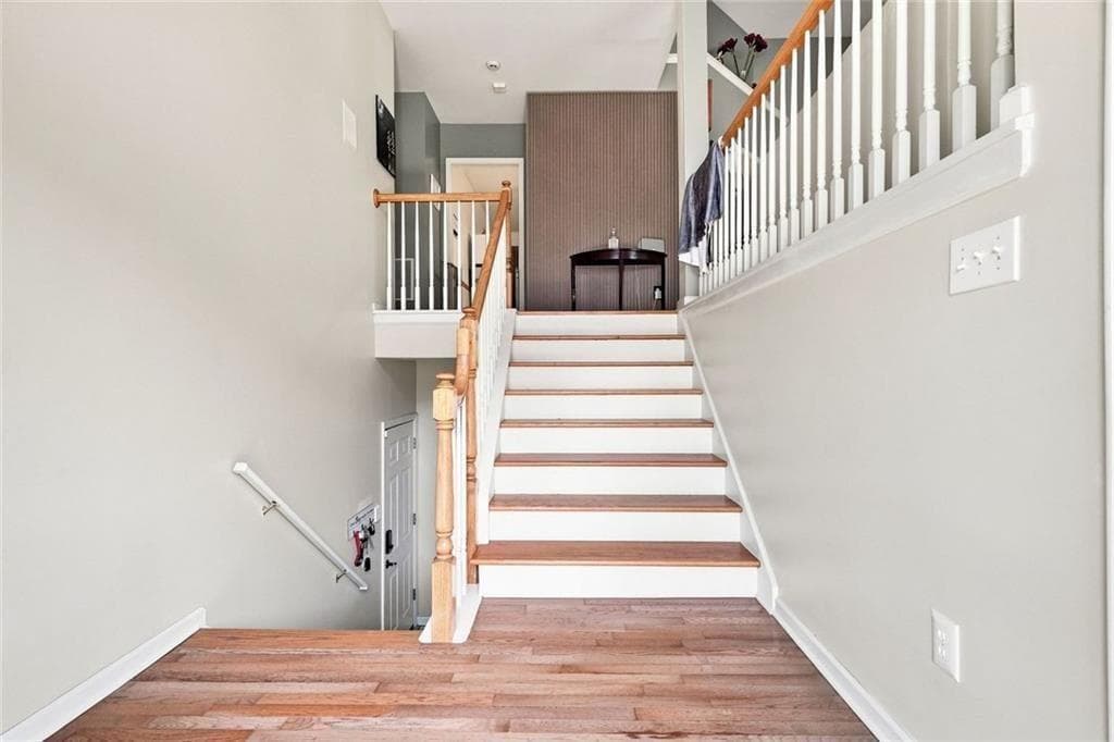 4 bedroom, 3 bathroom, 2,627 sq ft single family residence for sale at 228 Meryton Circle, Dallas, GA 30157 — photo 3