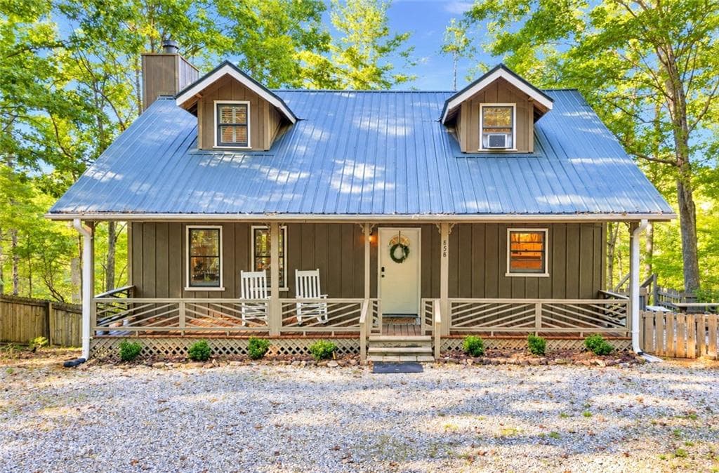 3 bedroom, 2 bathroom, 1,512 sq ft single family residence for sale at 858 River Forest Run, Cleveland, GA 30528