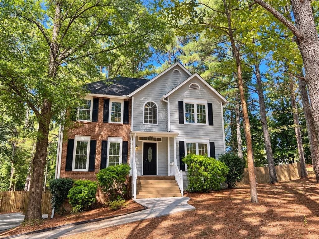 3 bedroom, 3 bathroom, 1,904 sq ft single family residence for sale at 3801 Brittan Glade Trail, Snellville, GA 30039 — photo 1 of 31