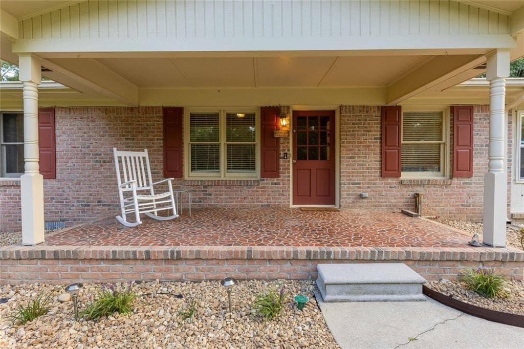 3 bedroom, 2 bathroom, 2,174 sq ft single family residence for sale at 8410 Cleckler Road, Palmetto, GA 30268 — photo 4