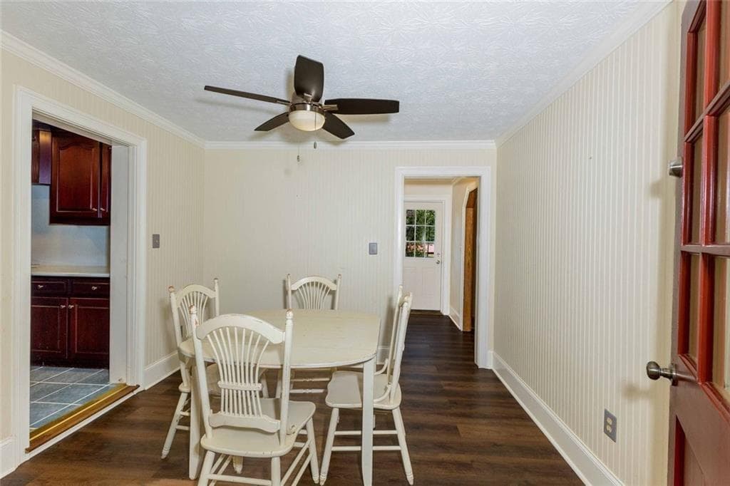 3 bedroom, 2 bathroom, 2,174 sq ft single family residence for sale at 8410 Cleckler Road, Palmetto, GA 30268 — photo 8