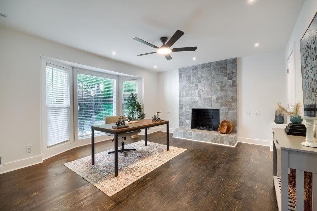 5 bedroom, 5 bathroom, 4,451 sq ft single family residence for sale at 2368 Fenhurst Place, Dunwoody, GA 30338 — photo 7