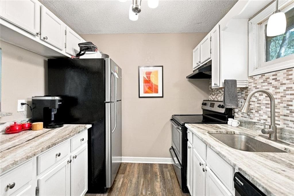 2 bedroom, 2 bathroom, 954 sq ft condominium for sale at 2604 Fairway Oaks, Waleska, GA 30183 — photo 9