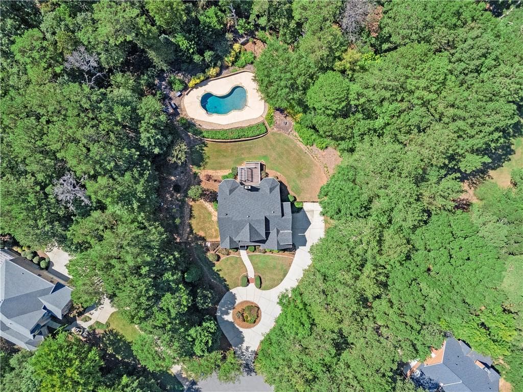 4 bedroom, 5 bathroom, 3,899 sq ft single family residence for sale at 1100 Coday Bluff, Athens, GA 30606 — photo 2
