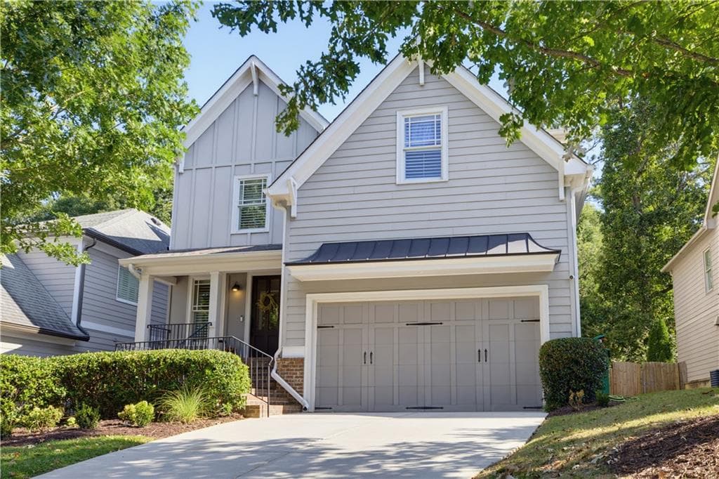 5 bedroom, 5 bathroom, 4,525 sq ft single family residence for sale at 1090 Mendell Circle, Atlanta, GA 30319 — photo 2