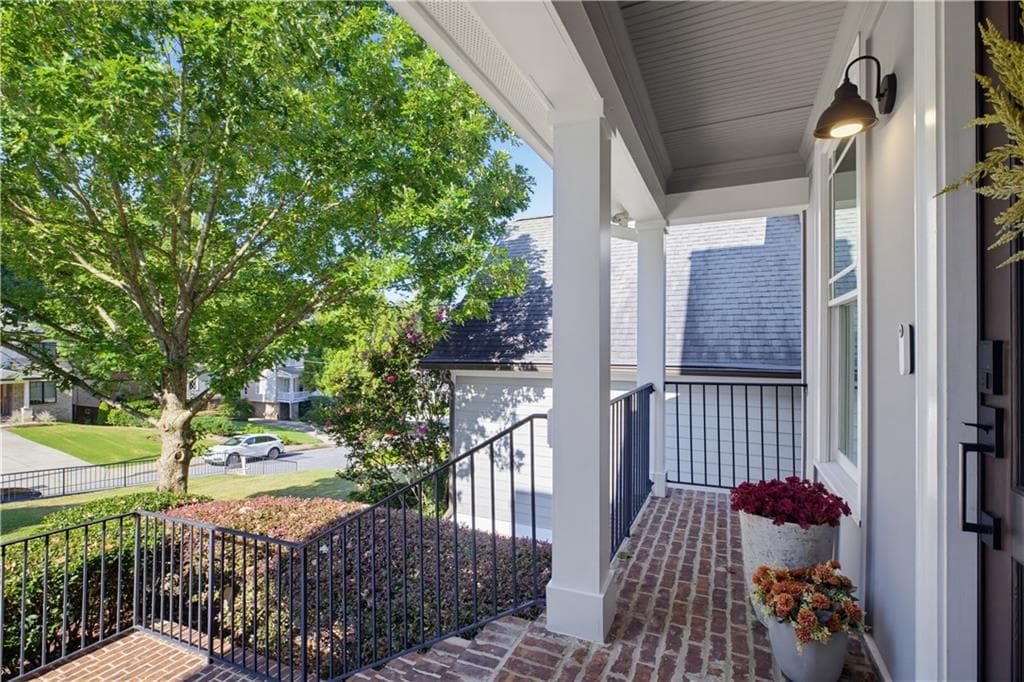 5 bedroom, 5 bathroom, 4,525 sq ft single family residence for sale at 1090 Mendell Circle, Atlanta, GA 30319 — photo 4