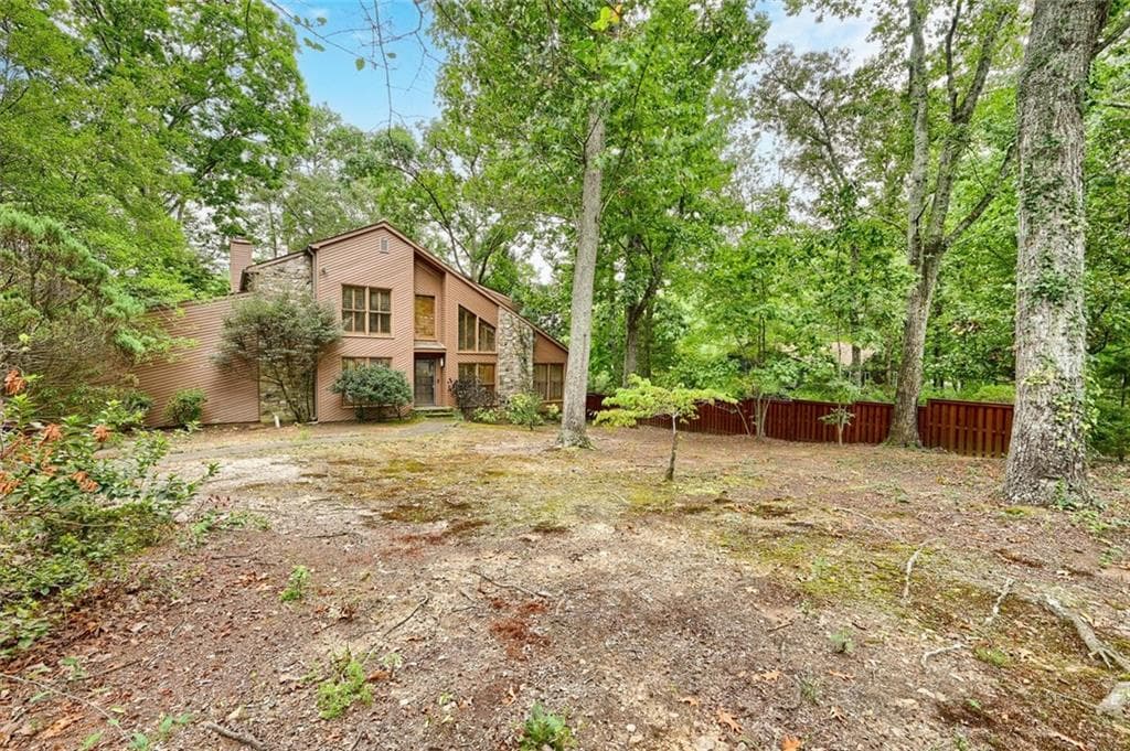 4 bedroom, 3 bathroom, 3,016 sq ft single family residence for sale at 1176 Ashley Lake Drive, Marietta, GA 30062 — photo 2