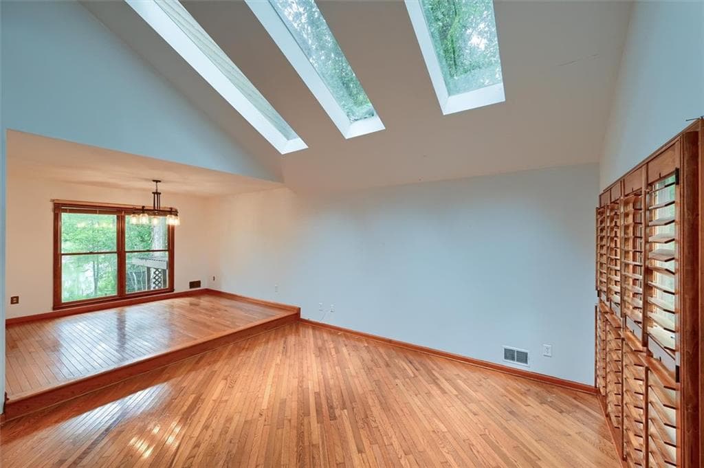 4 bedroom, 3 bathroom, 3,016 sq ft single family residence for sale at 1176 Ashley Lake Drive, Marietta, GA 30062 — photo 4