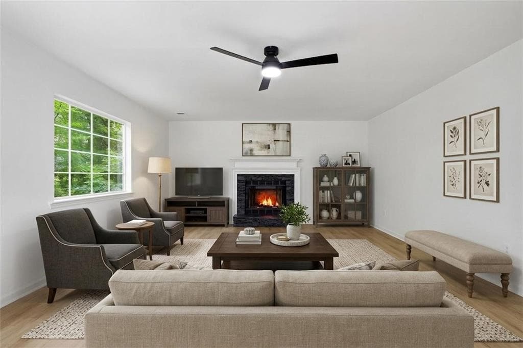 3 bedroom, 3 bathroom, 2,240 sq ft single family residence for sale at 2772 Arctic Court, Morrow, GA 30260 — photo 3