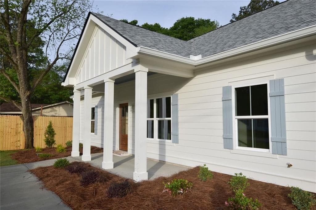 3 bedroom, 2 bathroom, 1,008 sq ft single family residence for sale at 1070 Moreland Drive, Watkinsville, GA 30677 — photo 4