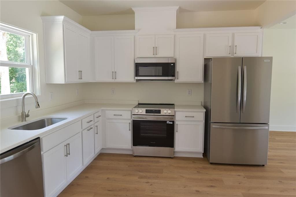 3 bedroom, 2 bathroom, 1,008 sq ft single family residence for sale at 1070 Moreland Drive, Watkinsville, GA 30677 — photo 8