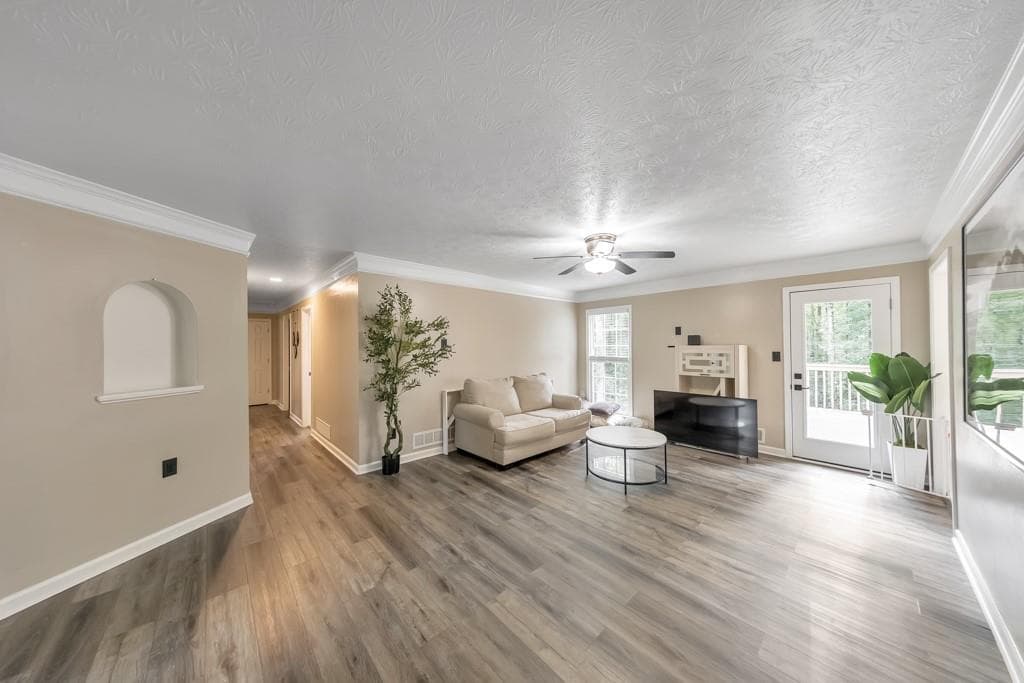 3 bedroom, 2 bathroom, 2,582 sq ft single family residence for sale at 29 Indian Creek Lane, Powder Springs, GA 30127 — photo 5