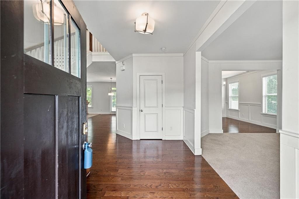 5 bedroom, 4 bathroom, 3,228 sq ft single family residence for sale at 947 Halletts Peak Place, Lawrenceville, GA 30044 — photo 4
