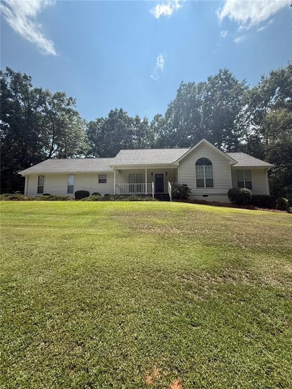3 bedroom, 2 bathroom, 1,612 sq ft single family residence for sale at 4402 Nub Garland Road, Toccoa, GA 30577