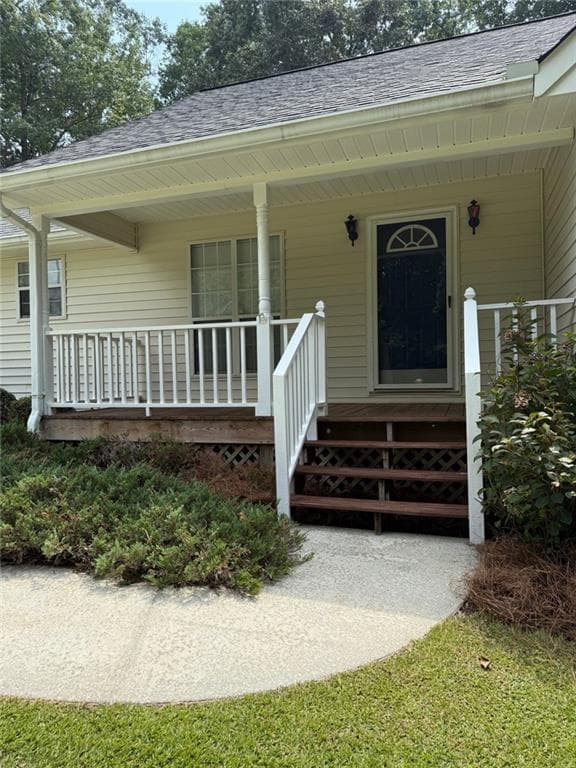 3 bedroom, 2 bathroom, 1,612 sq ft single family residence for sale at 4402 Nub Garland Road, Toccoa, GA 30577 — photo 3