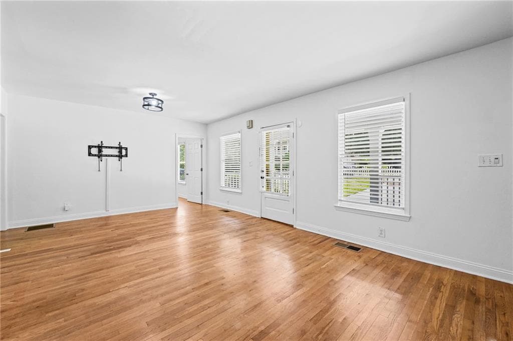 4 bedroom, 3 bathroom, 2,026 sq ft single family residence for rent at 2429 Claude Street, Atlanta, GA 30318 for $2,850 a month — photo 5