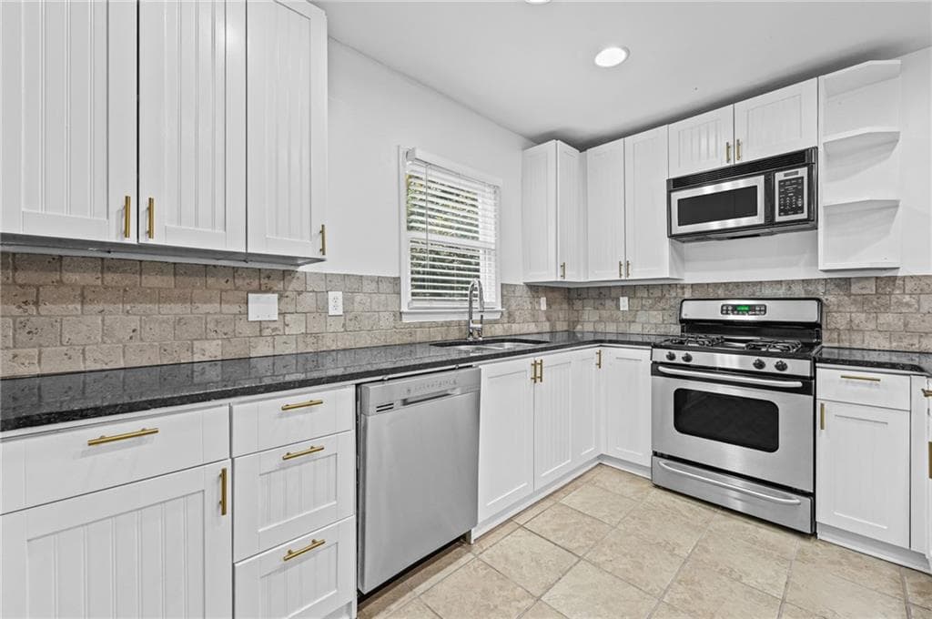 4 bedroom, 3 bathroom, 2,026 sq ft single family residence for rent at 2429 Claude Street, Atlanta, GA 30318 for $2,850 a month — photo 9