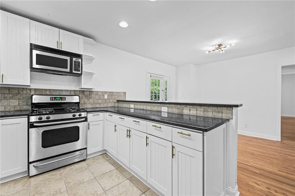 4 bedroom, 3 bathroom, 2,026 sq ft single family residence for rent at 2429 Claude Street, Atlanta, GA 30318 for $2,850 a month — photo 10