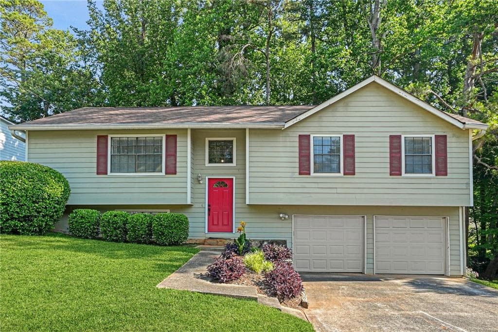 4 bedroom, 3 bathroom, 2,025 sq ft home for sale at 4461 Creekford Trace, Duluth, GA