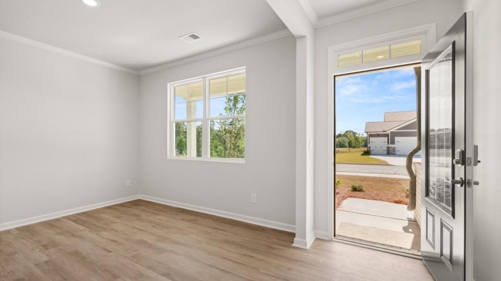 4 bedroom, 3 bathroom, 2,618 sq ft single family residence for sale at 803 Shoreview Trail, Villa Rica, GA 30180 — photo 4