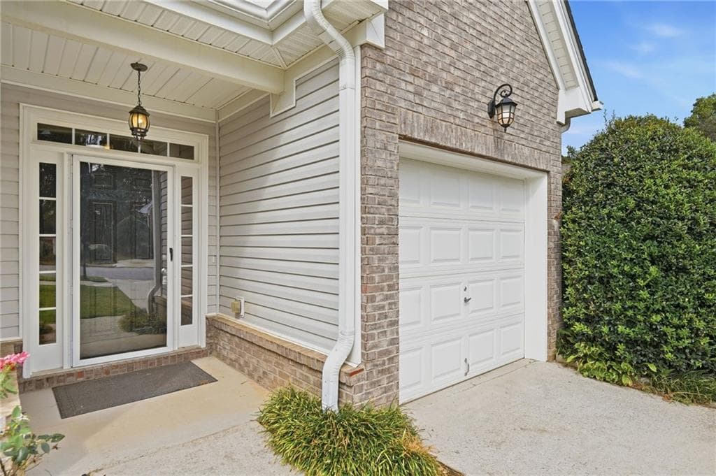 3 bedroom, 3 bathroom, 2,028 sq ft townhouse for sale at 135 Riley Circle, Dawsonville, GA 30534 — photo 8