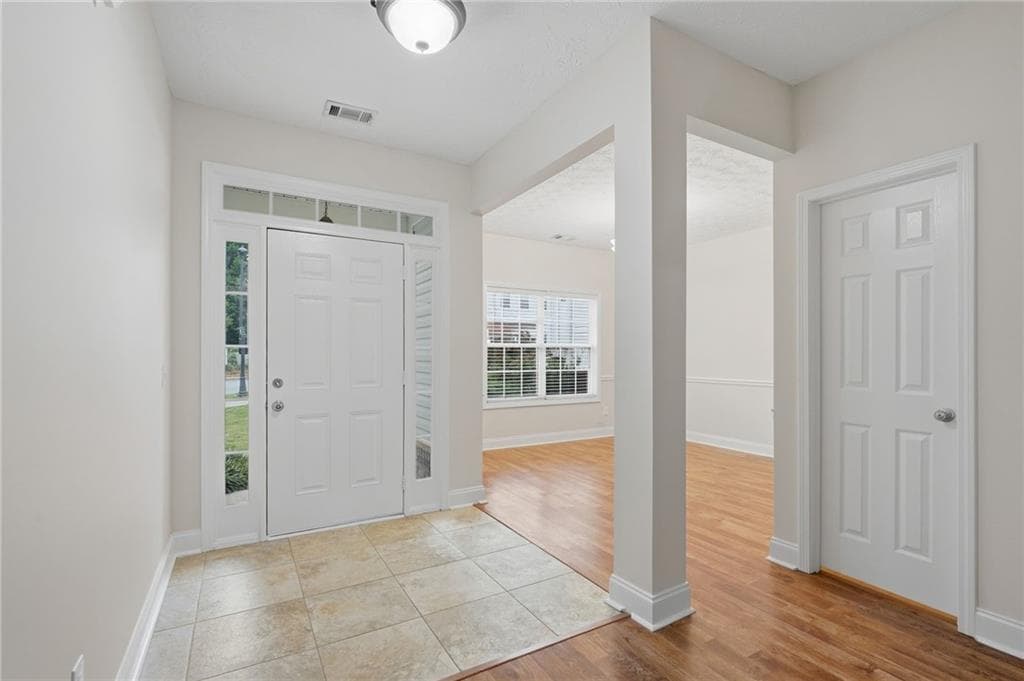 3 bedroom, 3 bathroom, 2,028 sq ft townhouse for sale at 135 Riley Circle, Dawsonville, GA 30534 — photo 9