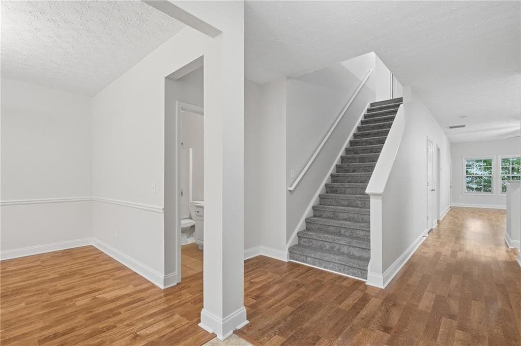 3 bedroom, 3 bathroom, 2,028 sq ft townhouse for sale at 135 Riley Circle, Dawsonville, GA 30534 — photo 10