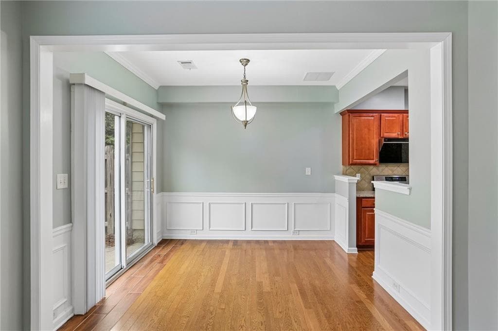 3 bedroom, 3 bathroom, 1,709 sq ft townhouse for sale at 1370 Winshire Cove, Alpharetta, GA 30004 — photo 7