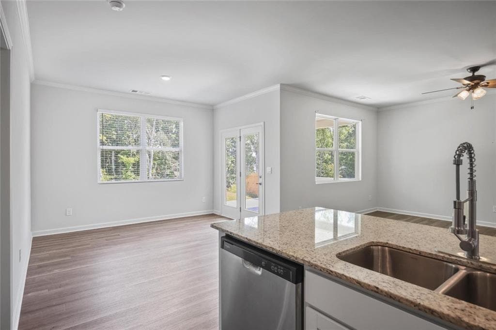 3 bedroom, 2 bathroom, 2,035 sq ft single family residence for sale at 61 Majestic Oak Circle, Dallas, GA 30132 — photo 4