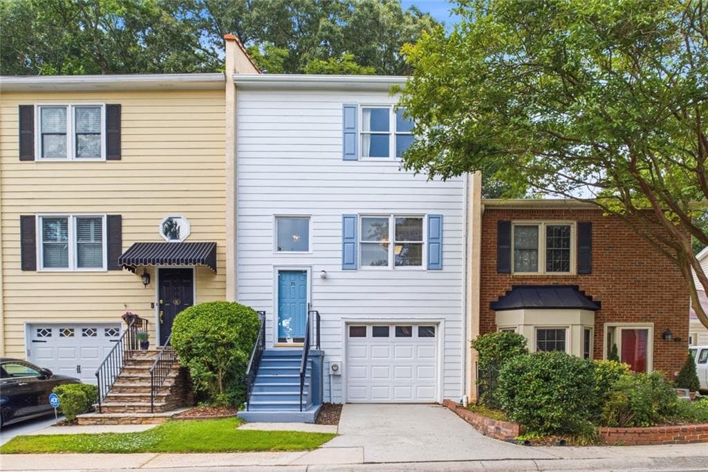 3 bedroom, 3 bathroom, 1,746 sq ft townhouse for sale at 222 Forkner Drive 26, Decatur, GA 30030 — photo 3