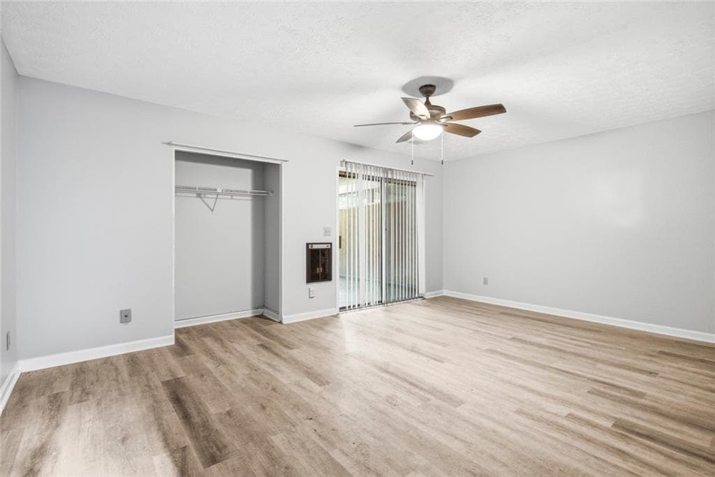 3 bedroom, 3 bathroom, 1,746 sq ft townhouse for sale at 222 Forkner Drive 26, Decatur, GA 30030 — photo 4