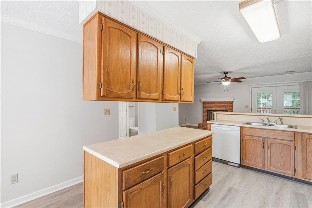 3 bedroom, 3 bathroom, 1,746 sq ft townhouse for sale at 222 Forkner Drive 26, Decatur, GA 30030 — photo 9
