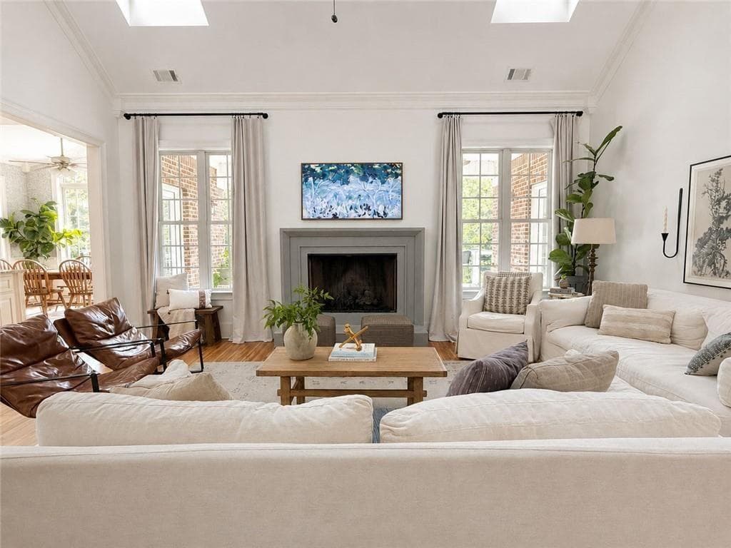 6 bedroom, 6 bathroom, 4,686 sq ft single family residence for sale at 105 Chase Lane, Forsyth, GA 31029 — photo 6